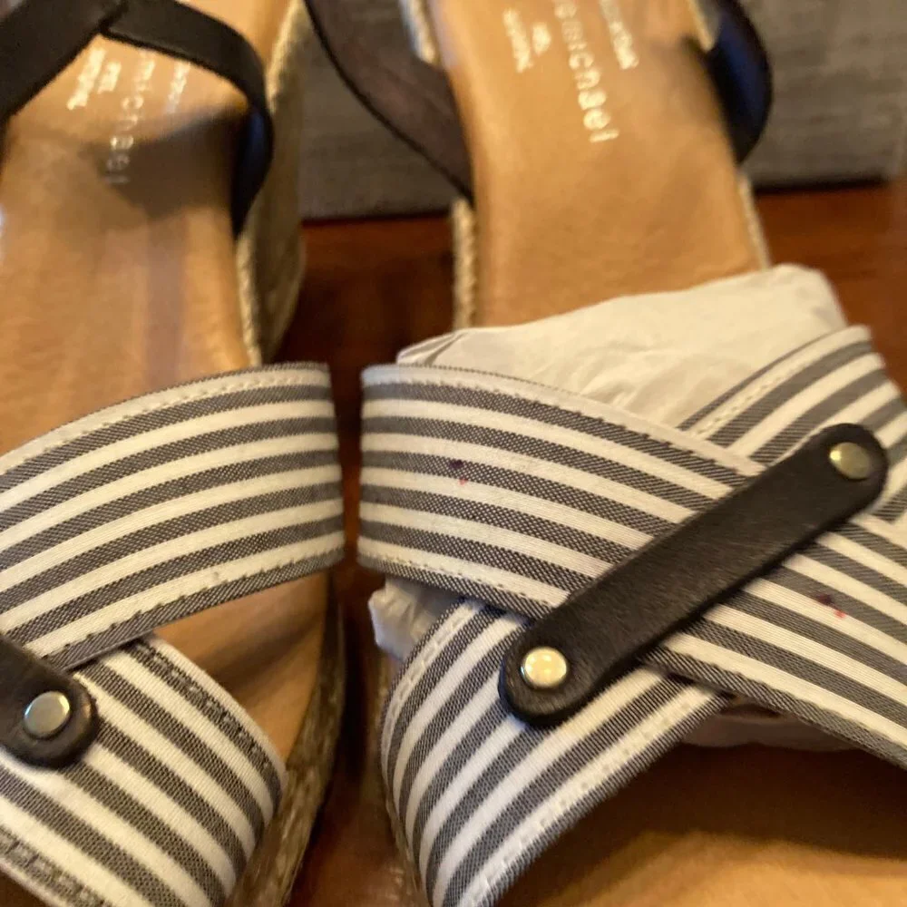 Eric Michael - Womens Tabitha Sandals size 41 New in Box - Picture 2 of 7